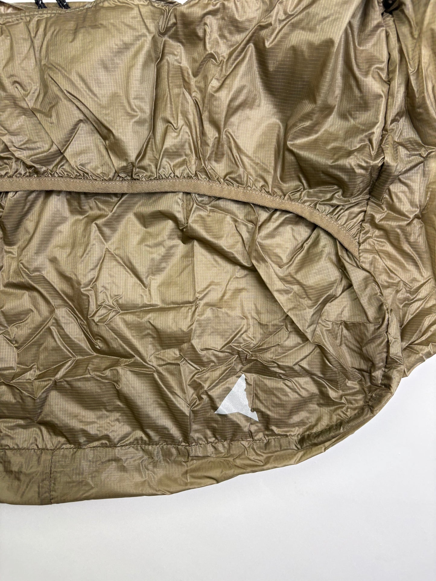 Roa Sling Bag