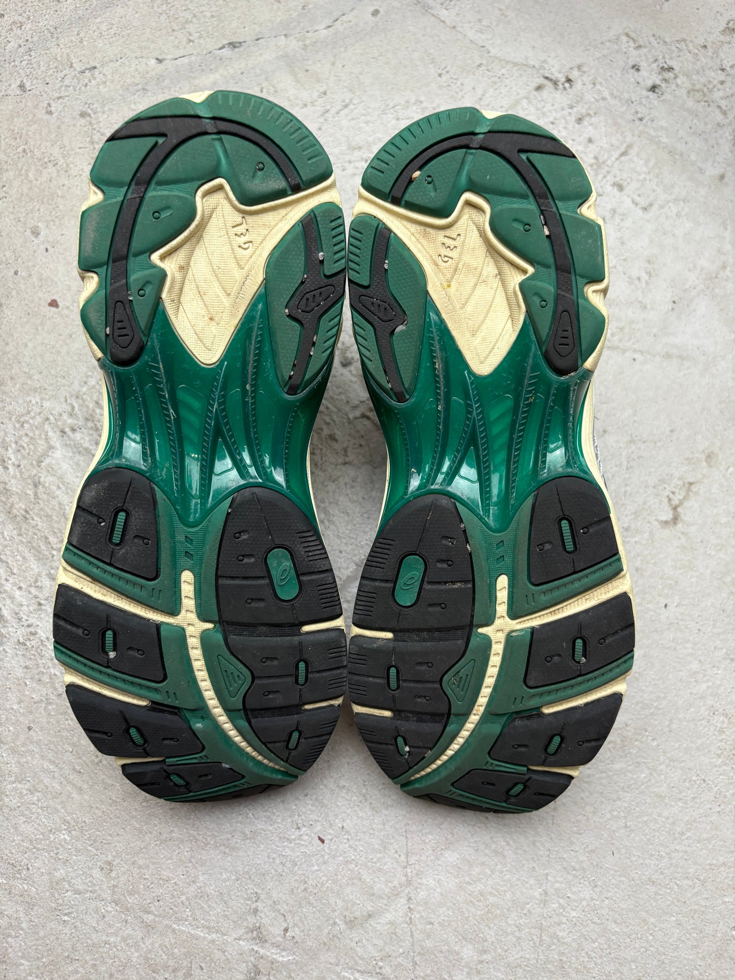 Asics GT-2160 (UK7)