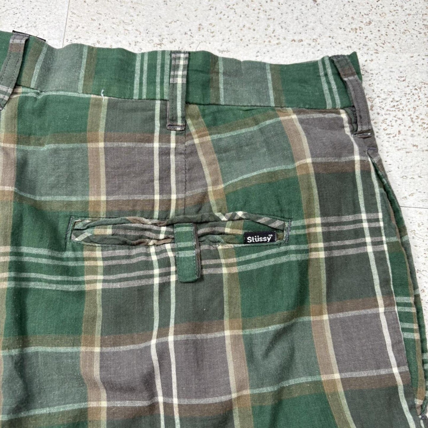 00’s Stussy Plaid Shorts (34”)
