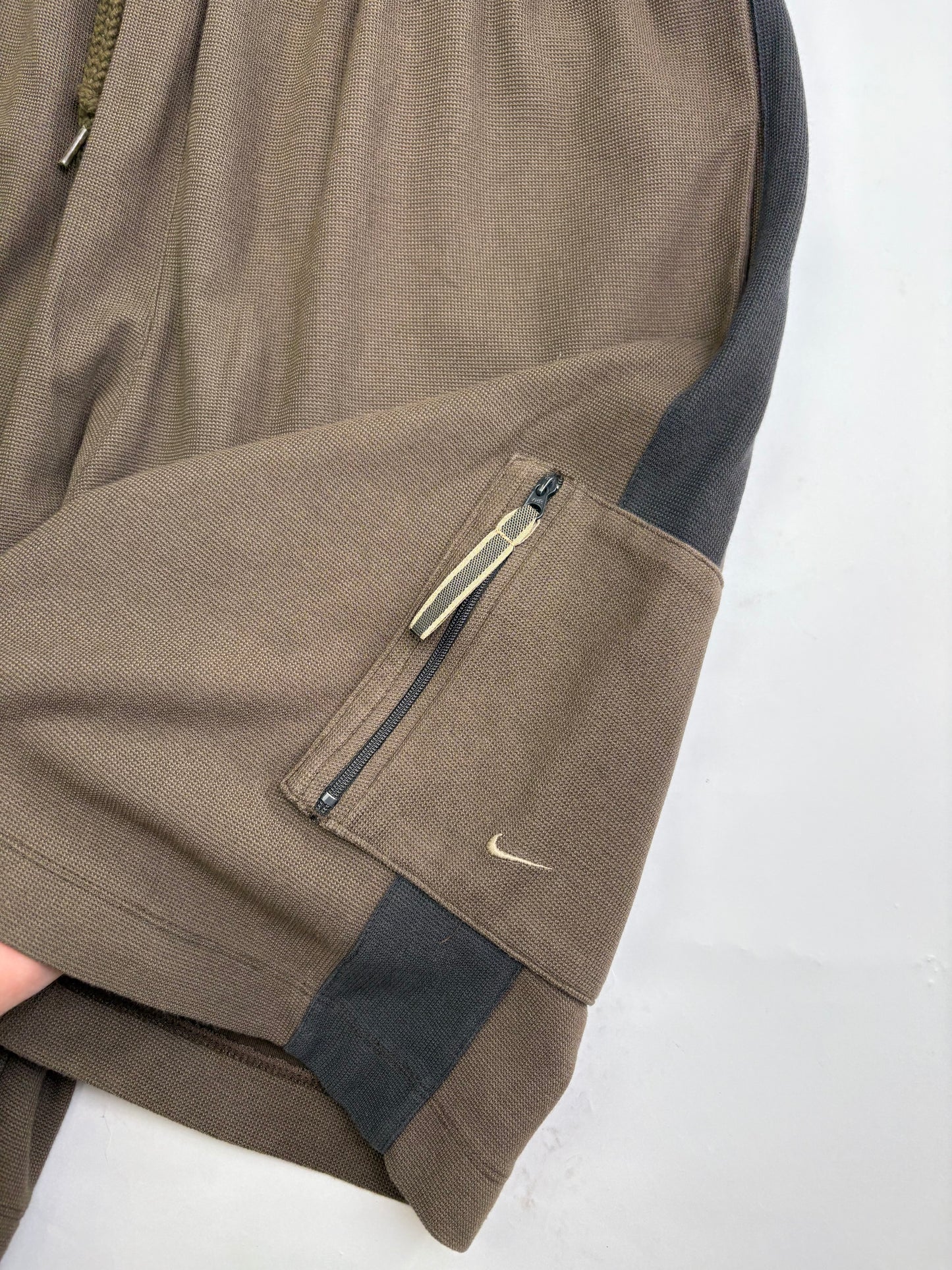 Vintage Nike Cargo Shorts (XL)