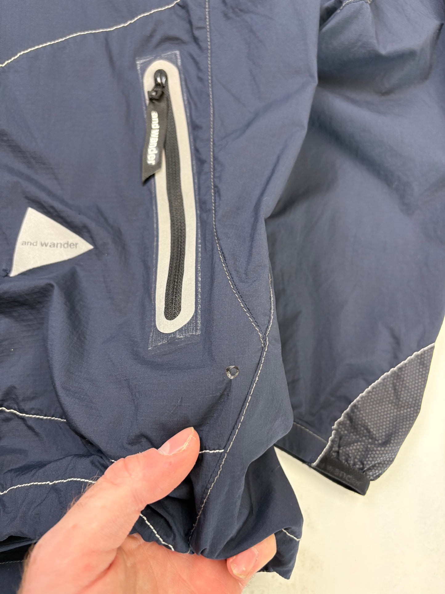 And Wander Lightweight Jacket (M)
