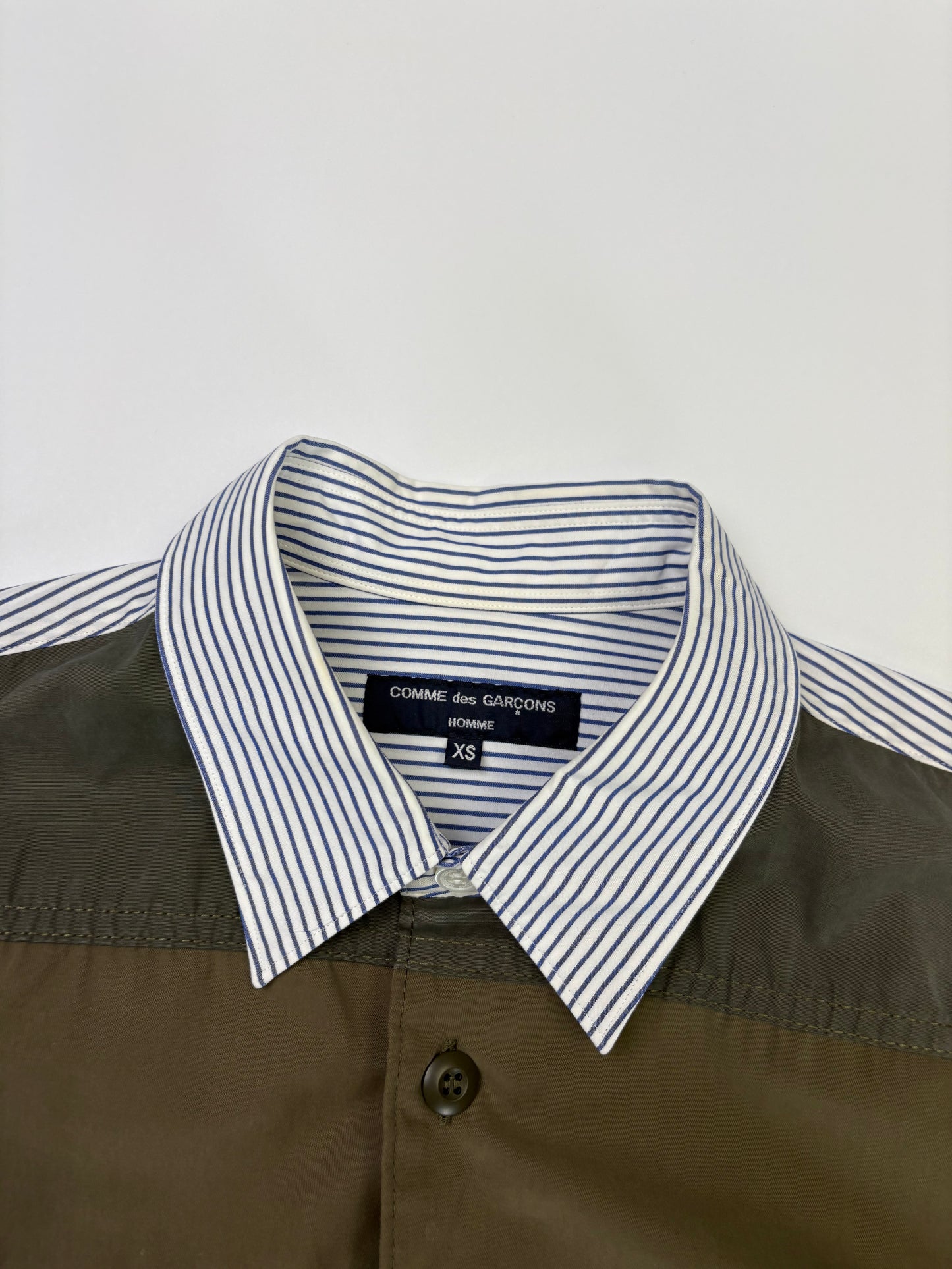 Comme Des Garçons Shirt (XS)