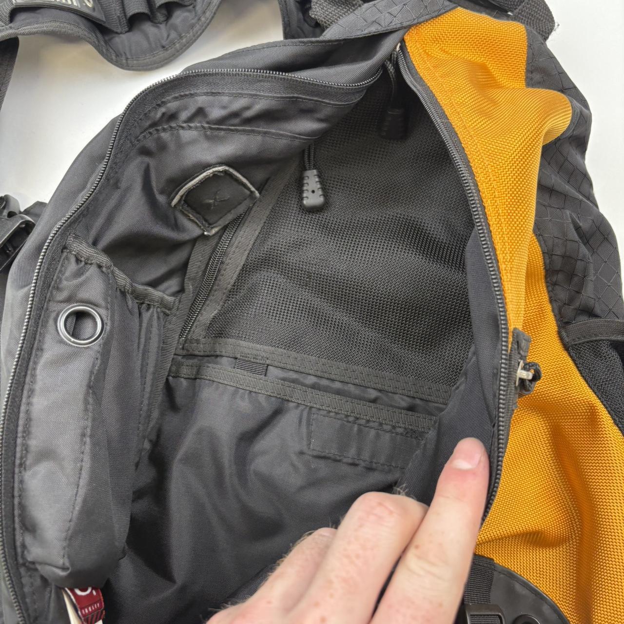 Vintage Oakley Sling Bag