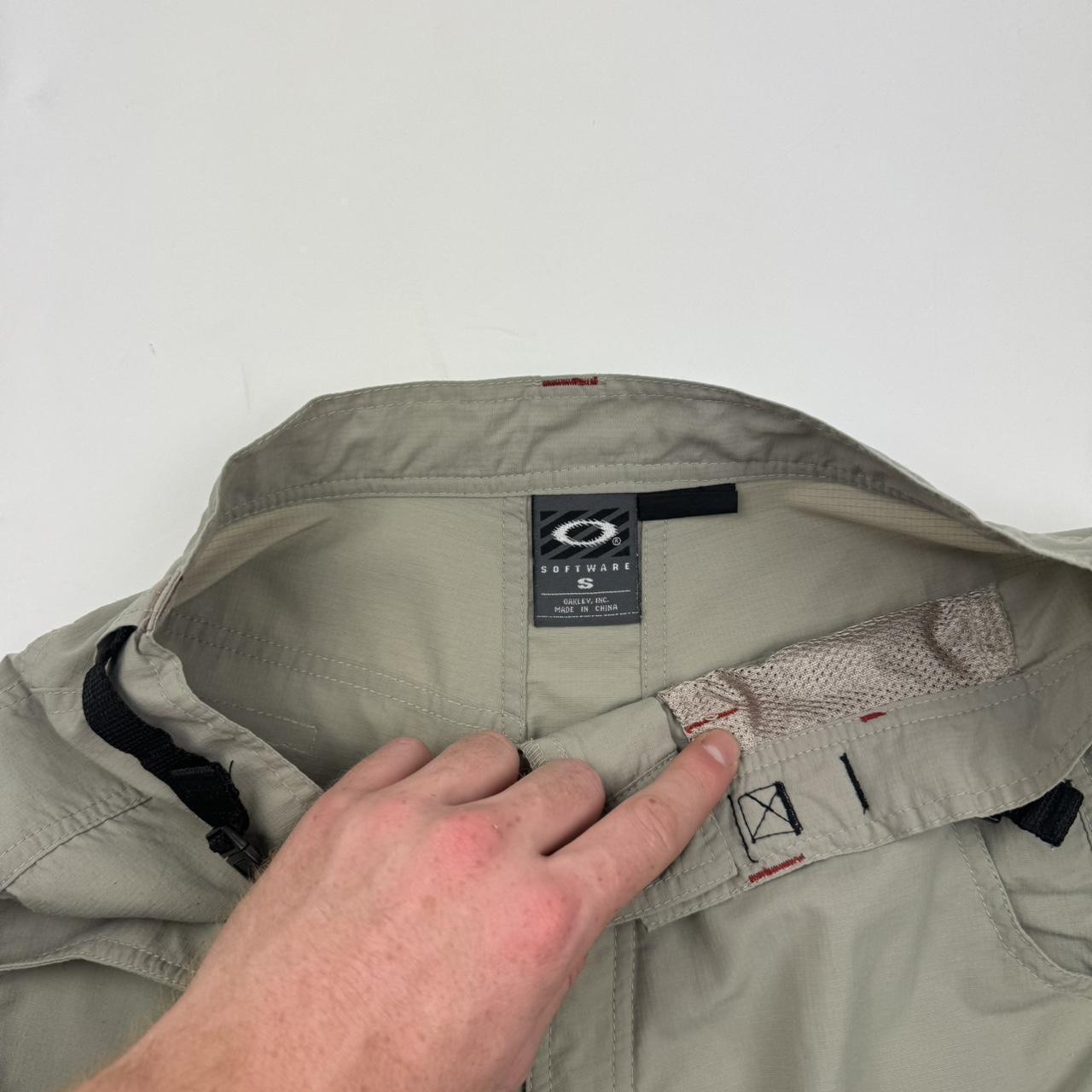 Vintage Oakley Cargo Shorts (S)