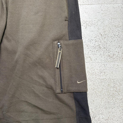 90’s Nike Cargo Shorts (XL)