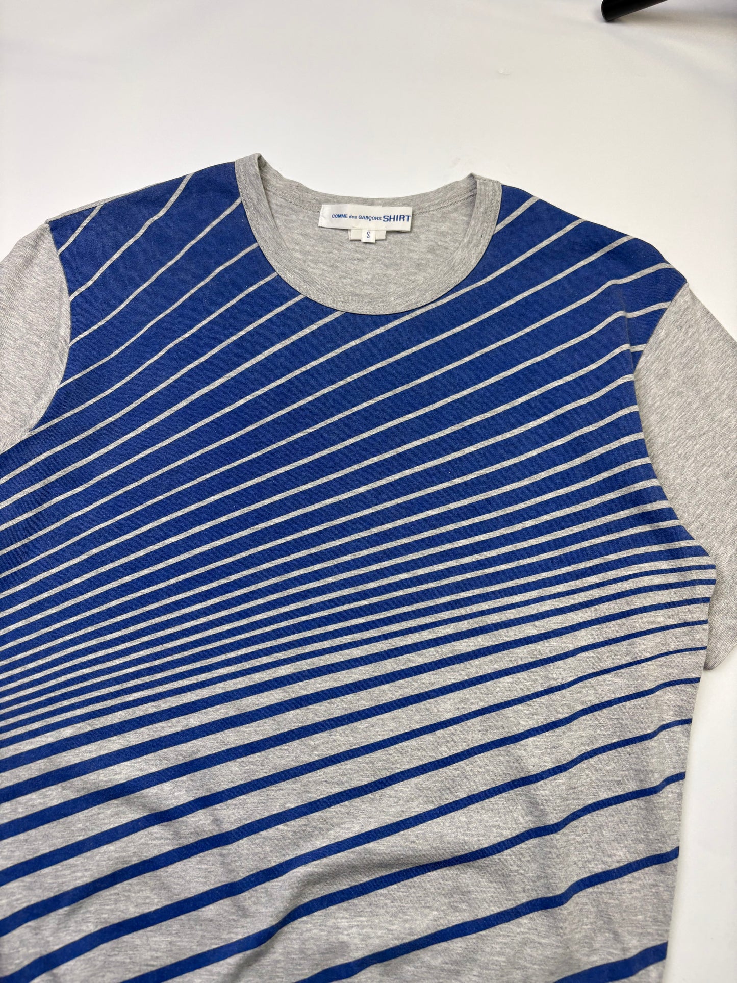 Comme Des Garçons T-Shirt (S)