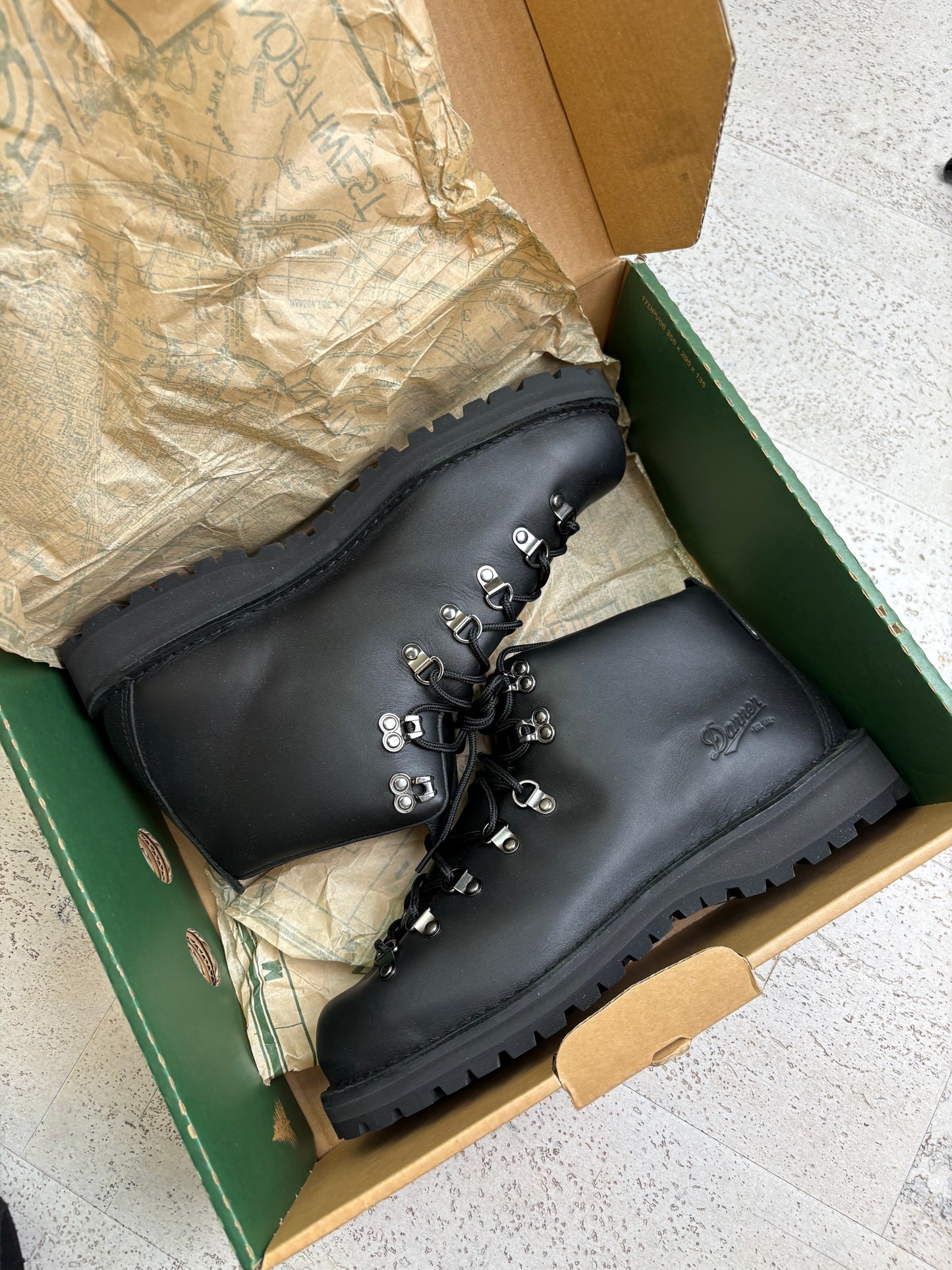 Danner Mountain Light Boots (10.5)