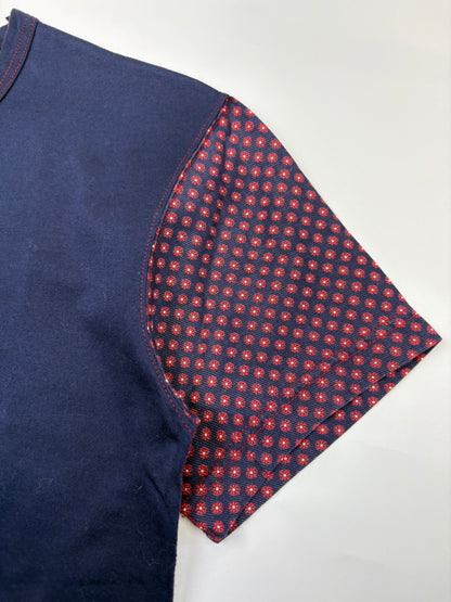 Comme Des Garçons T-Shirt (XS)