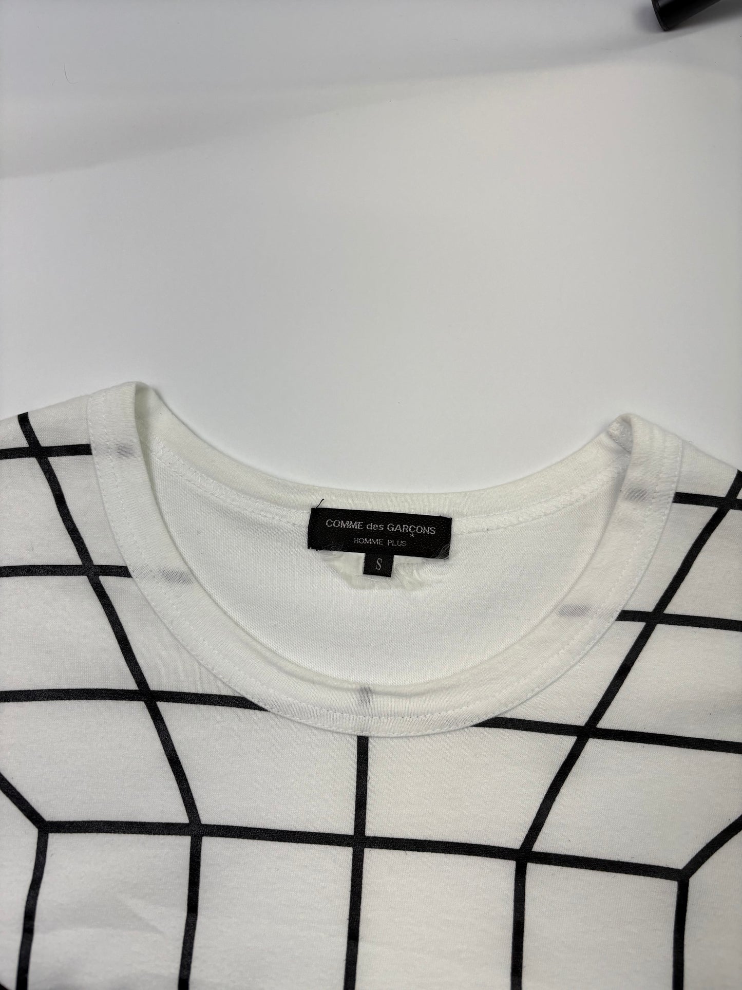 Comme Des Garçons T-Shirt (S)