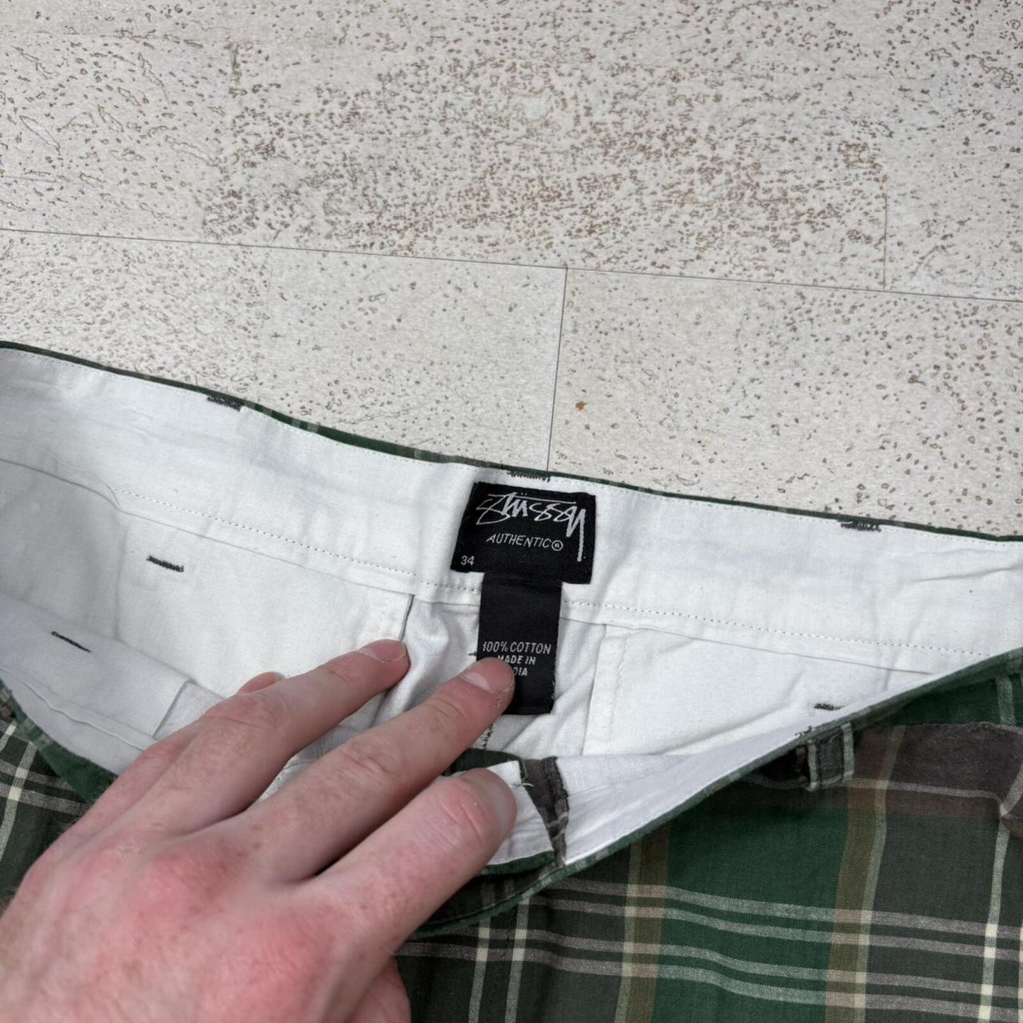 00’s Stussy Plaid Shorts (34”)