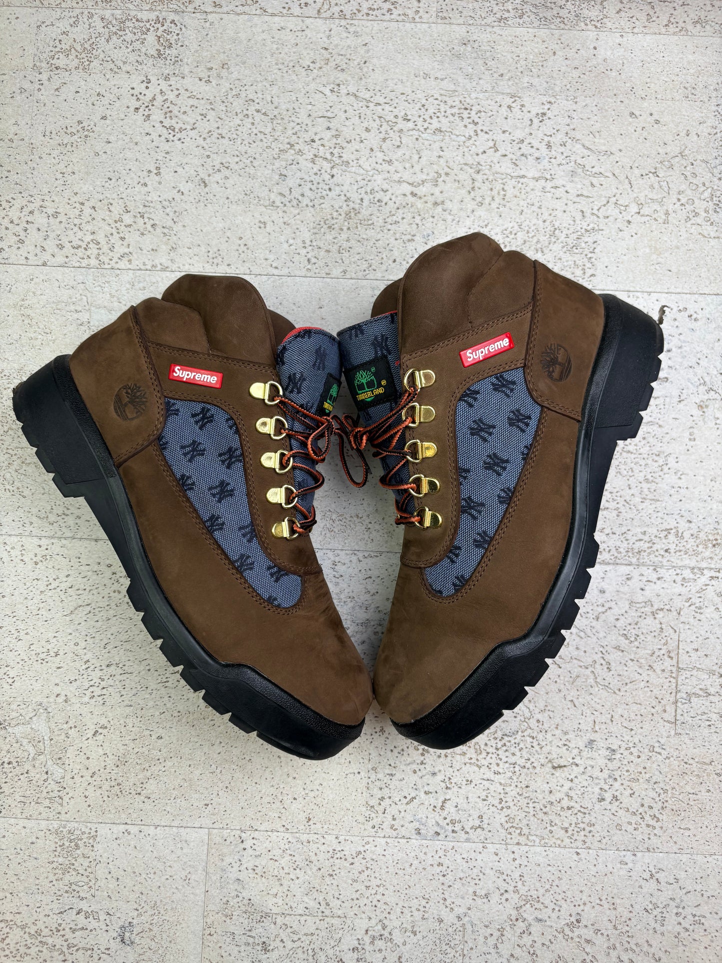 Supreme x Timberland Field Boots (8.5)