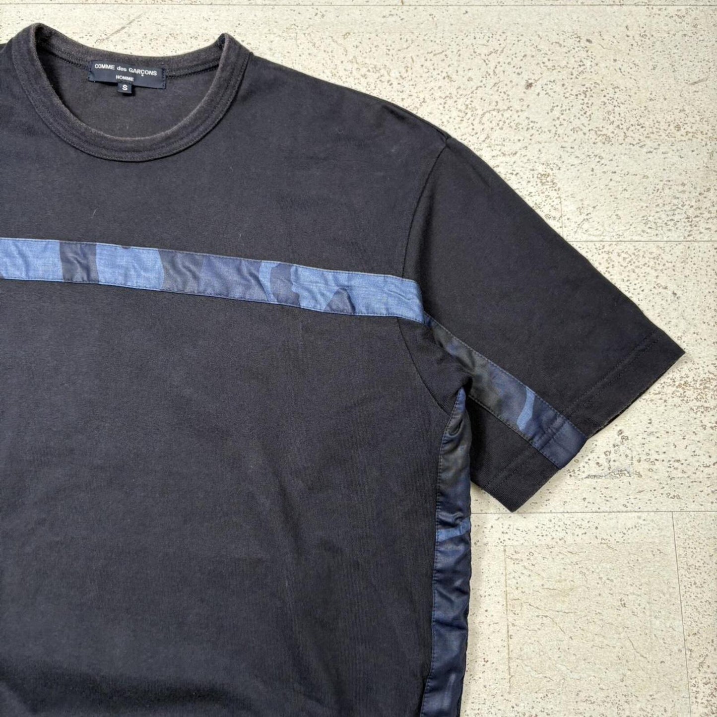 Comme Des Garçons T-Shirt (M)