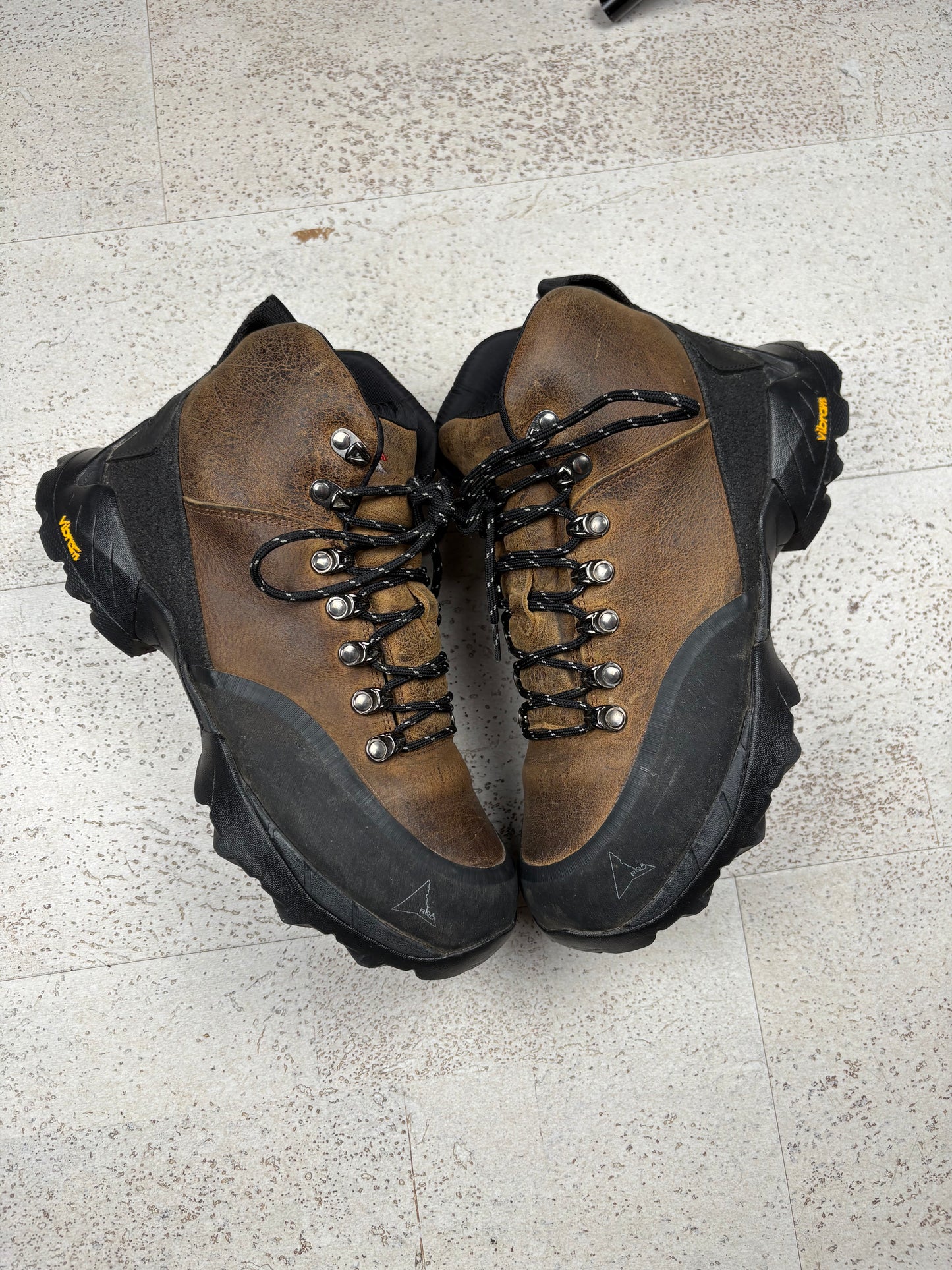 Roa Andreas Boot (UK6)