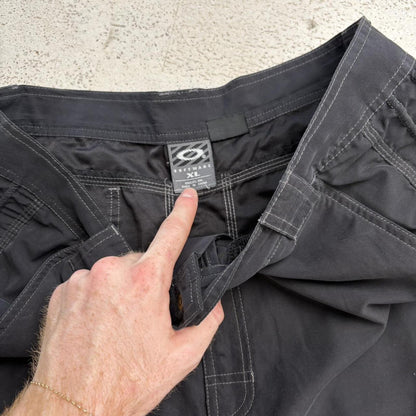 Oakley Software Cargo Shorts (XL)