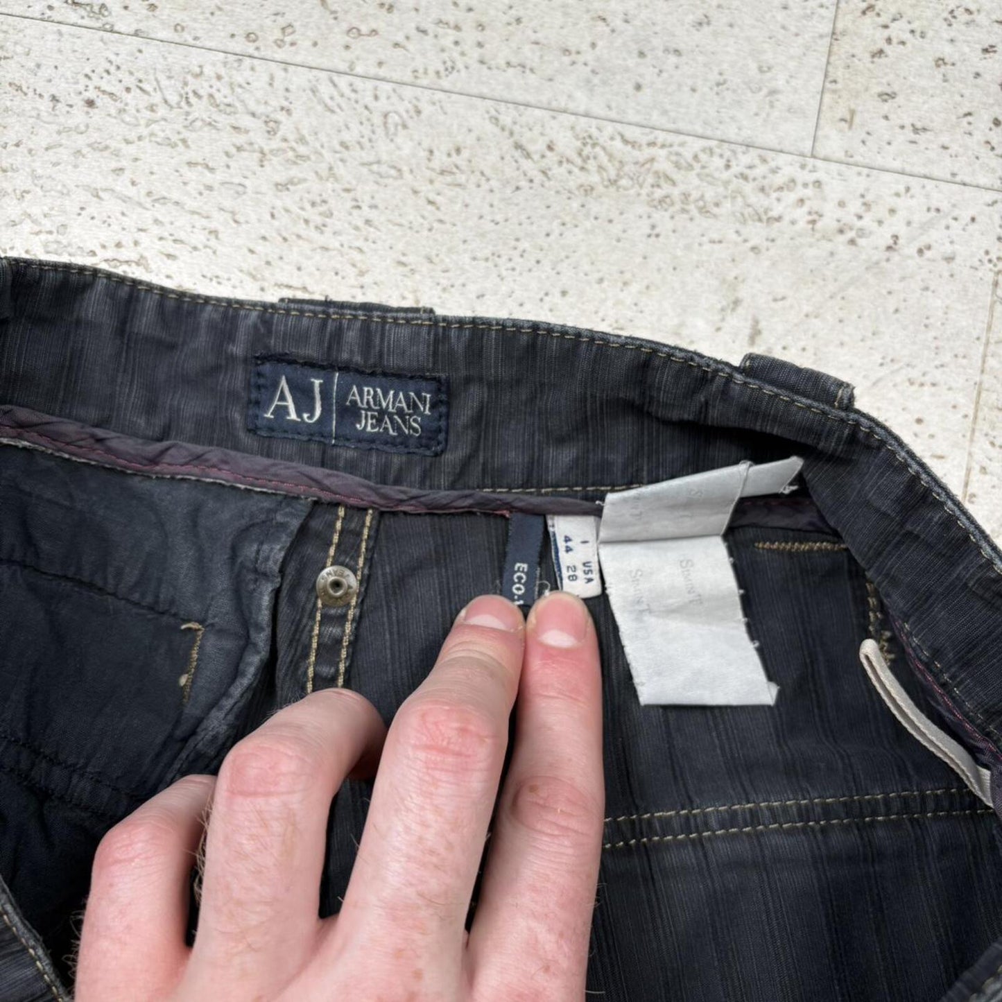 90’s Armani Jeans Cargo Shorts (28”)