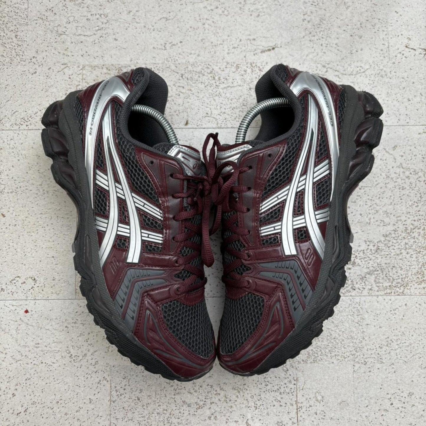 Asics Gel Kayano 14 (UK9)
