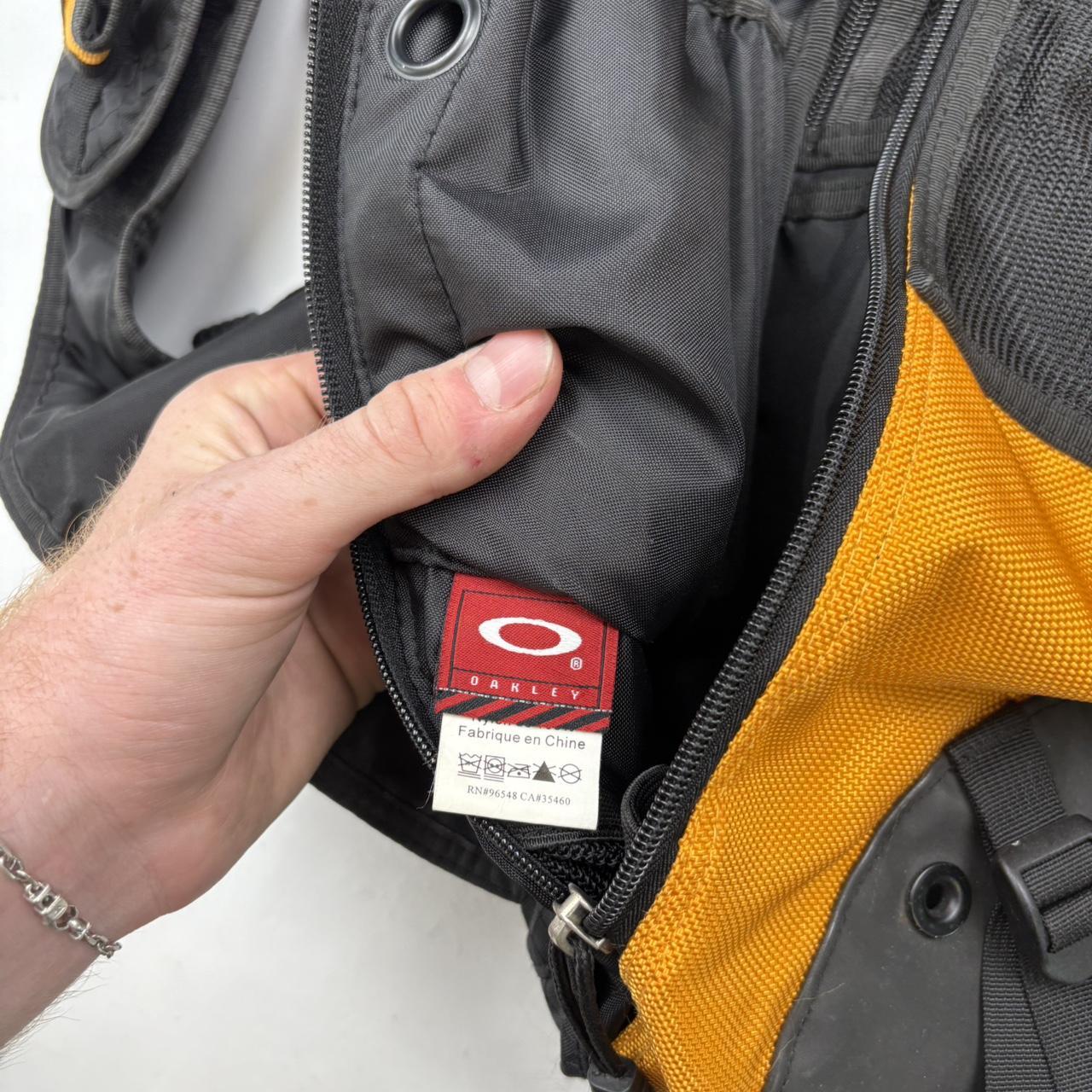 Vintage Oakley Sling Bag